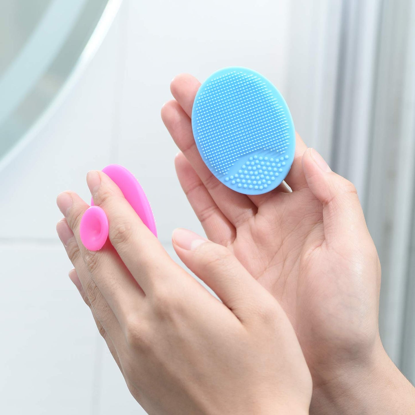 Silicone Facial Brush - Deep Cleansing & Pore Care